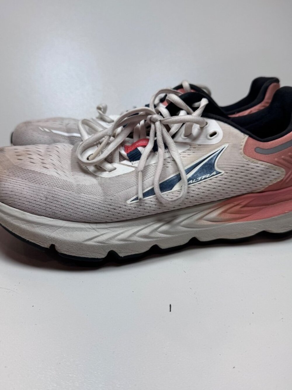 Altra Provision 7 Women's Road Running Shoe White Pink GuideRail 9 40.5 Widefeet
